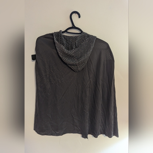 Grey Hooded Cape  Costume - Picture 3 of 3